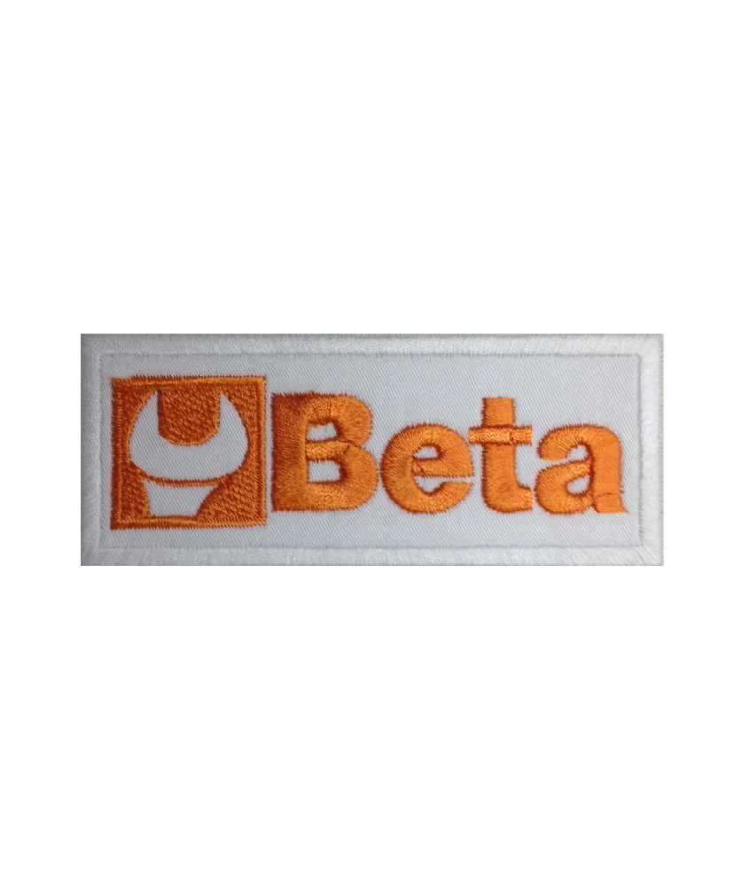 Parche emblema bordado 10x4 BETA