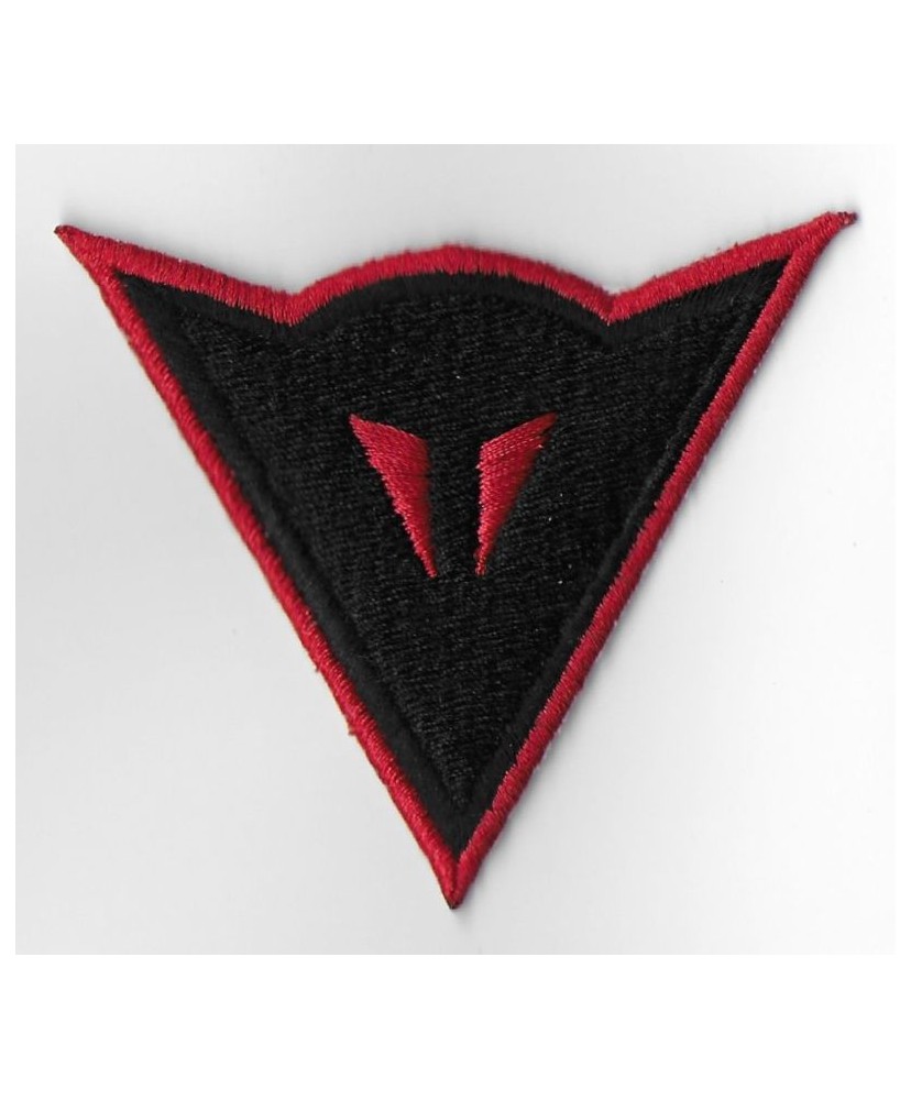 0571 Embroidered patch 9X7 DAINESE
