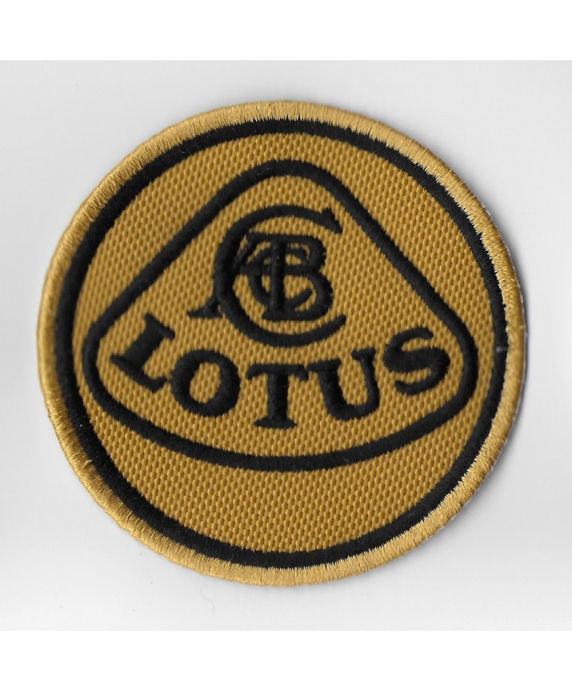 1146 Embroidered patch 7x7 LOTUS